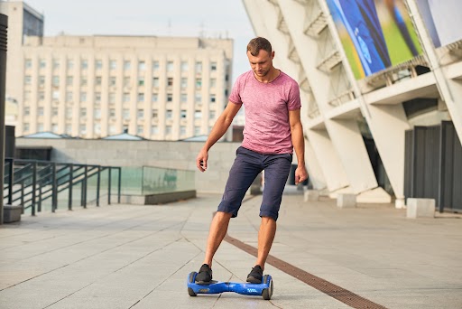 Hoverboard (Adobe Stock)